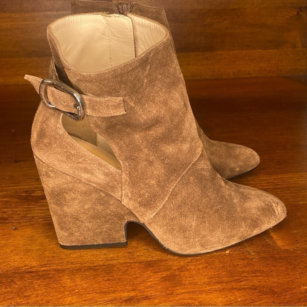 Sacha London Tan Beige Suede Ankle Booties w buckle Womens EU 41 US 10.5 - Picture 13 of 13